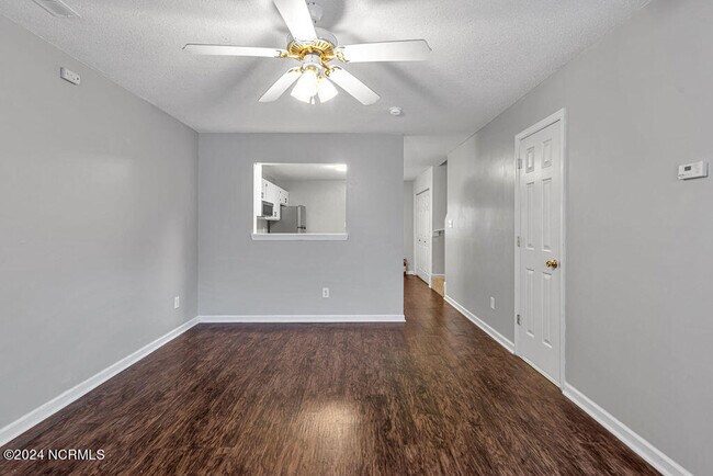 Foto del edificio - 909 Timberlake Trail