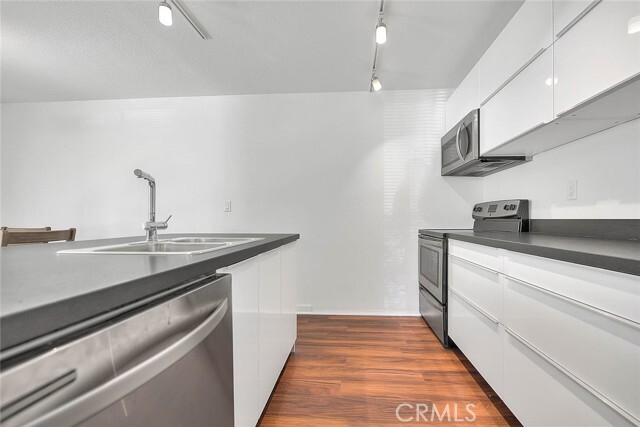 Building Photo - 35974 Lindera Ct