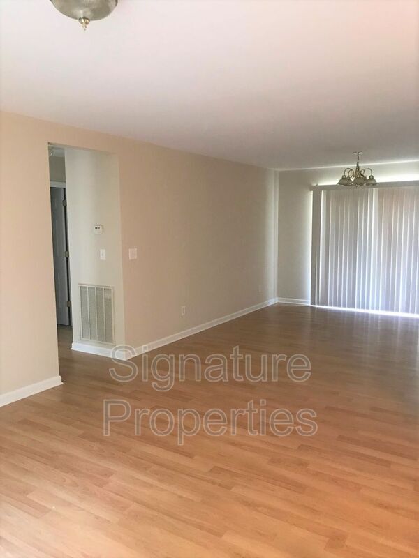 Foto del edificio - 1265 Merifield Dr