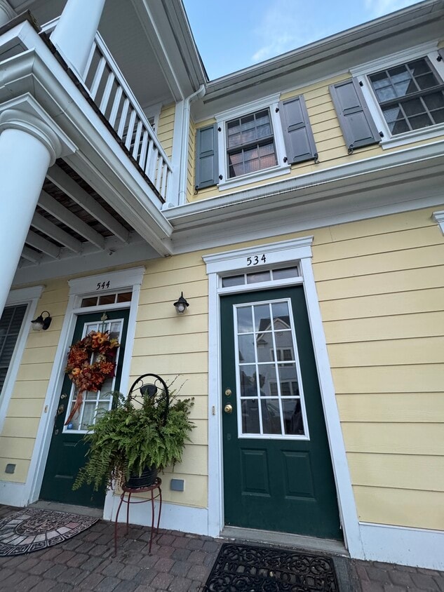Photo - 534 Constitution St (Cherry Hill Village, MI)