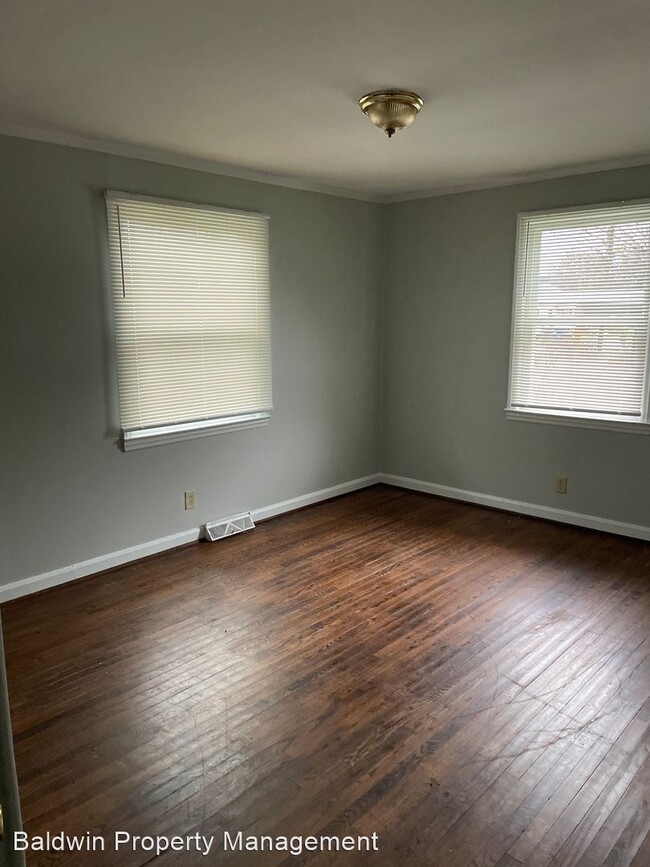 Building Photo - 2 br, 1 bath House - 2104 HOOVER STREET