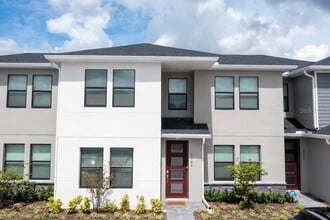 Building Photo - 4704 Terra Esmeralda Dr