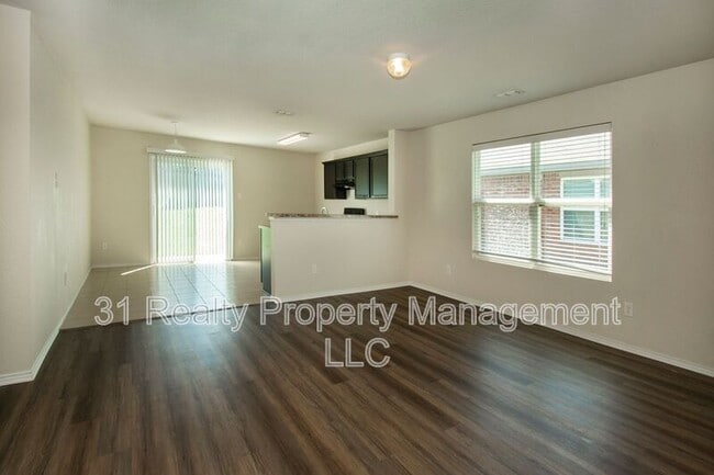 Building Photo - 1407 Swan Ridge Dr