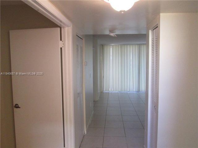 Foto del edificio - 8215 SW 152nd Ave