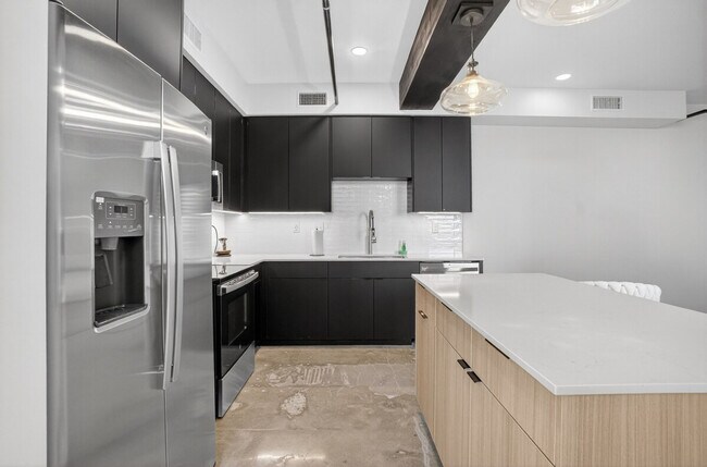 Foto del edificio - 116 W 3rd St