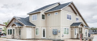 Building Photo - 928 E Wandering Ln