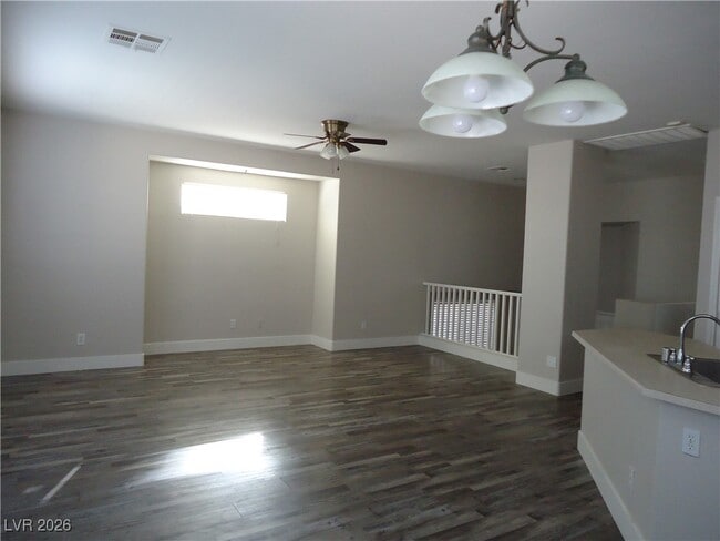 Foto del edificio - 7020 Flowering Willow St