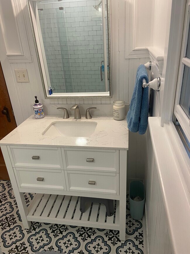 Foto del edificio - 12877 Flynn Rd