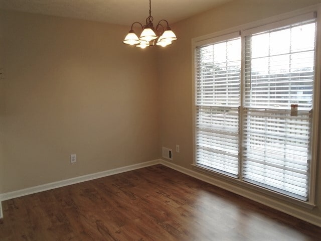 Building Photo - 206 Summerford Place