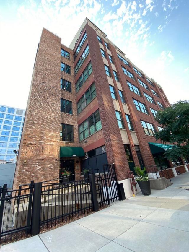 Building Photo - 1 bedroom in Chicago IL 60607