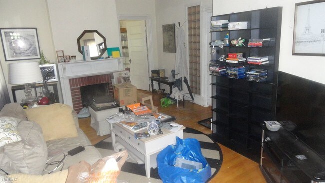 Foto del edificio - 3 br, 1 bath Apartment - 25 Hardwick St