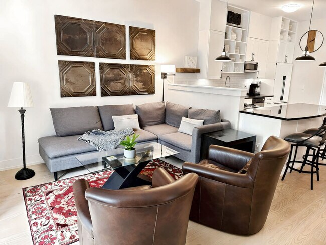 Foto del edificio - 1408 Pleasant St