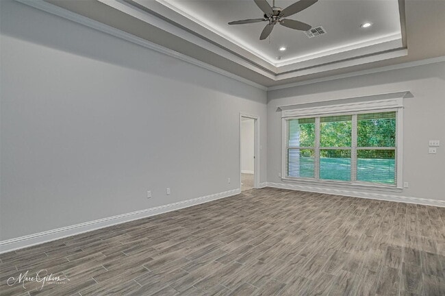 Building Photo - "Charming 3-Bedroom Oasis with Granite Ele...