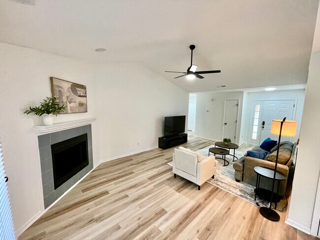 Foto del edificio - 3210 Oak Lawn Dr