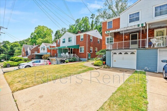 Building Photo - 2182 Pauline Ave