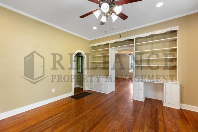 Foto del edificio - 3300 E 9th St N