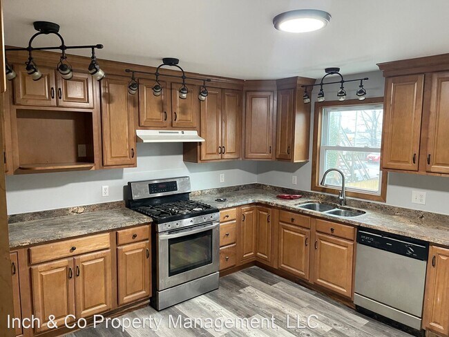 Building Photo - 4 br, 1.5 bath House - 79 1st Ave