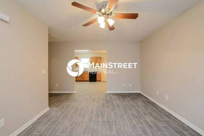 Foto del edificio - 3 Bedroom Pet-Friendly Home in Winston-Salem, NC with Main Street Renewal