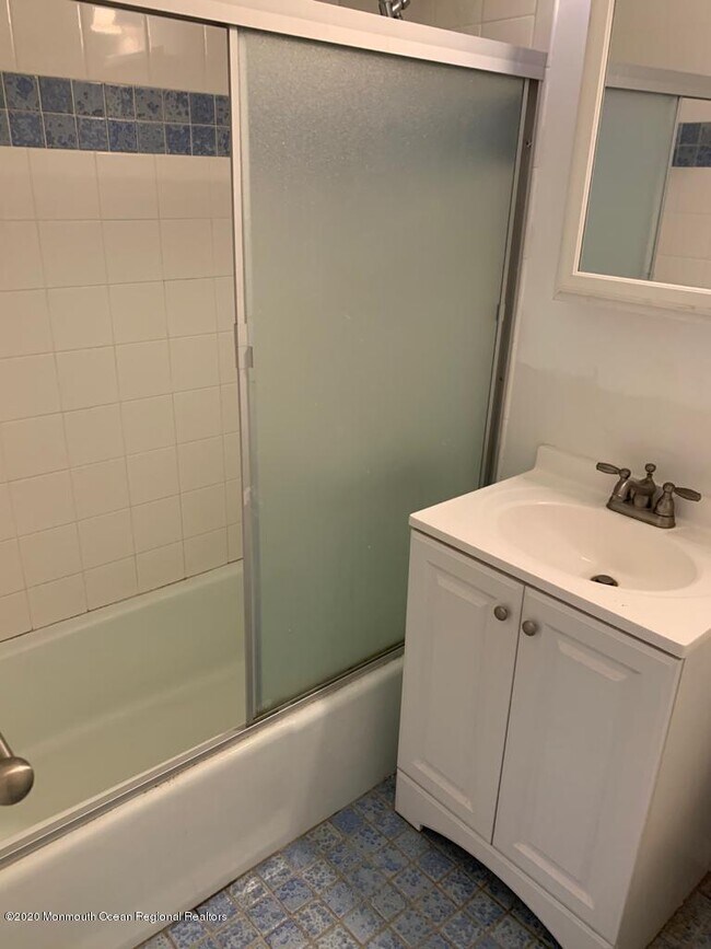 Building Photo - 480 Ocean Ave