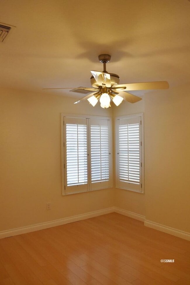 Foto del edificio - 4 bed 3 bath