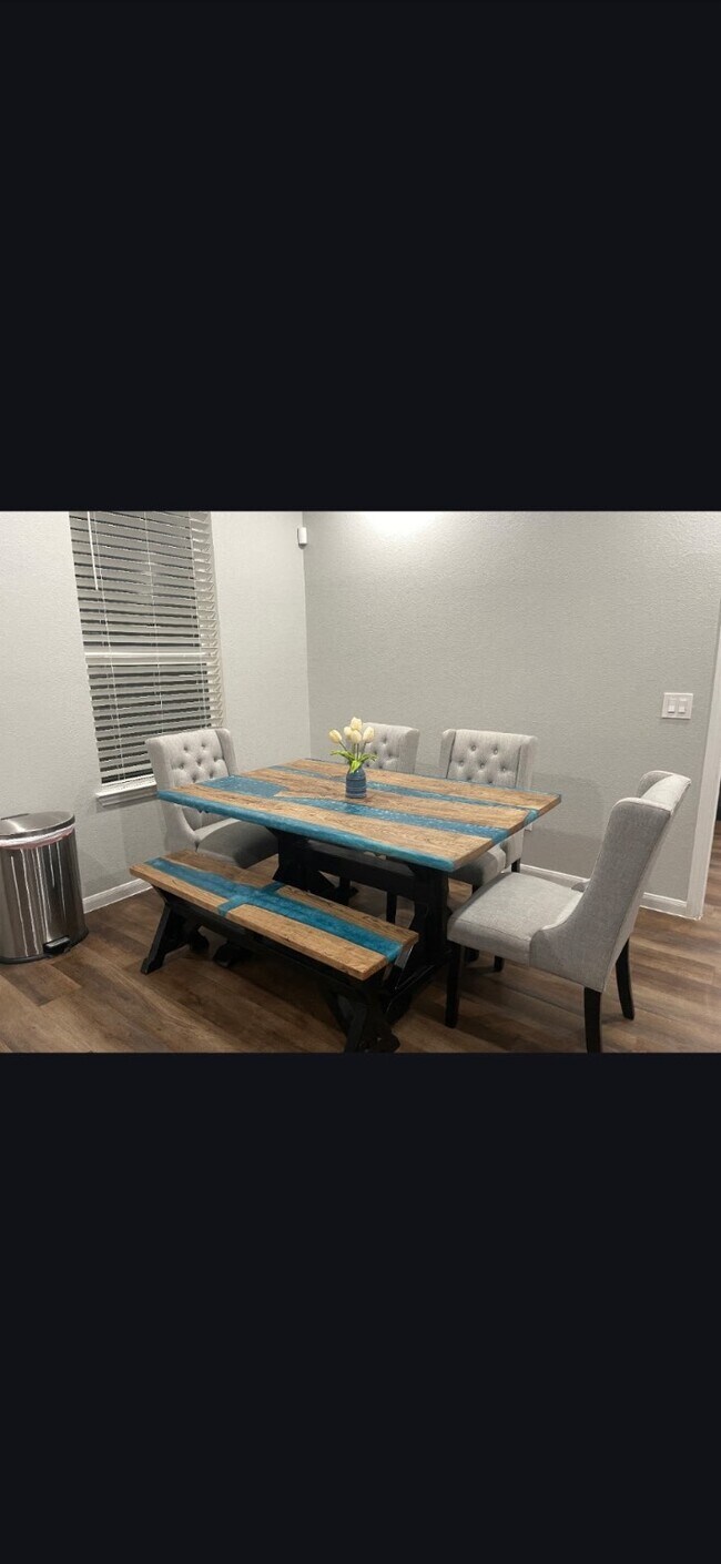 Foto del edificio - 12823 Clearcroft St