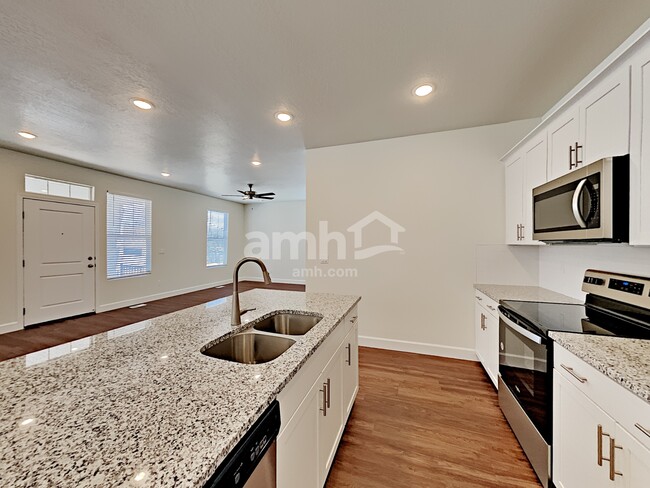 Building Photo - 11138 S Seagrass Dr