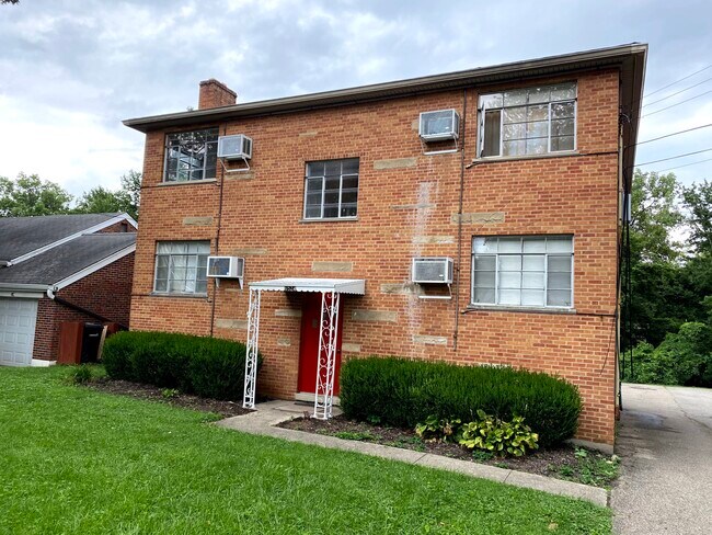 Building Photo - 6524 Glade Ave