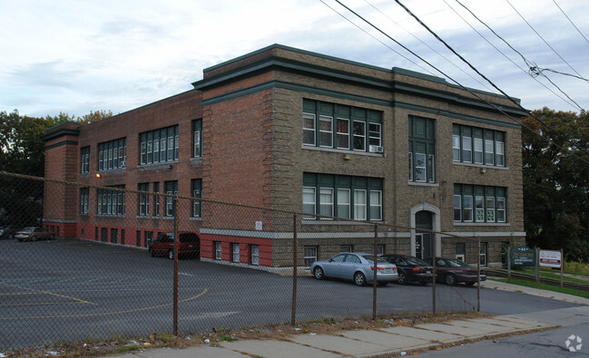 Building Photo - Academy Apartments