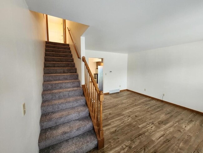 Building Photo - 914 S 42nd St