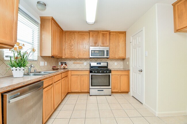 Foto del edificio - 1905 Creek Run Dr