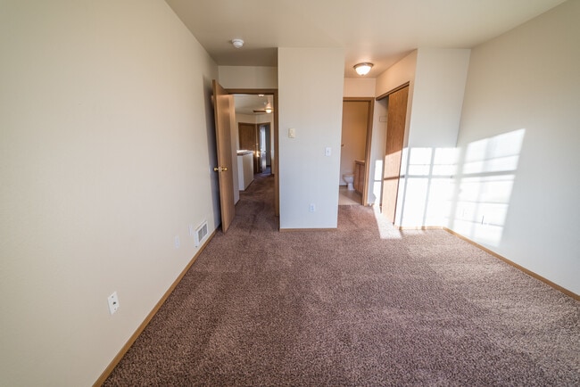 Building Photo - 2109 Yellowstone St