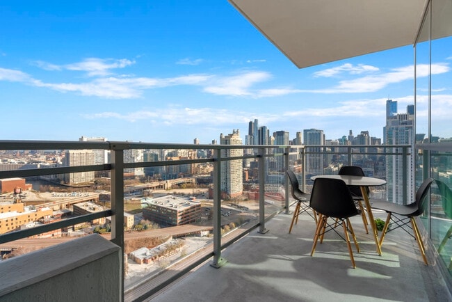 Foto del edificio - 716 W Kinzie St