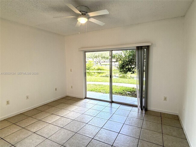 Foto del edificio - 1701 NW 96th Terrace