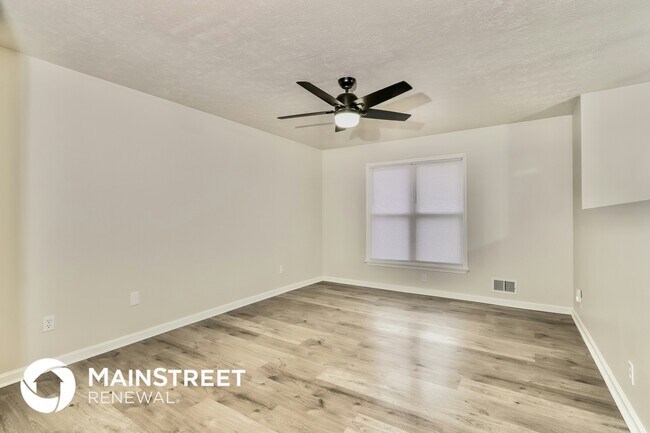 Foto del edificio - 9104 Royal Oak Dr