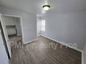 Building Photo - 3895 N 5th St