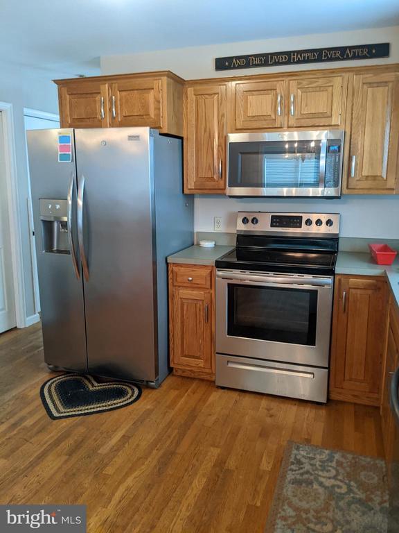 Building Photo - 101 Larkspur Dr