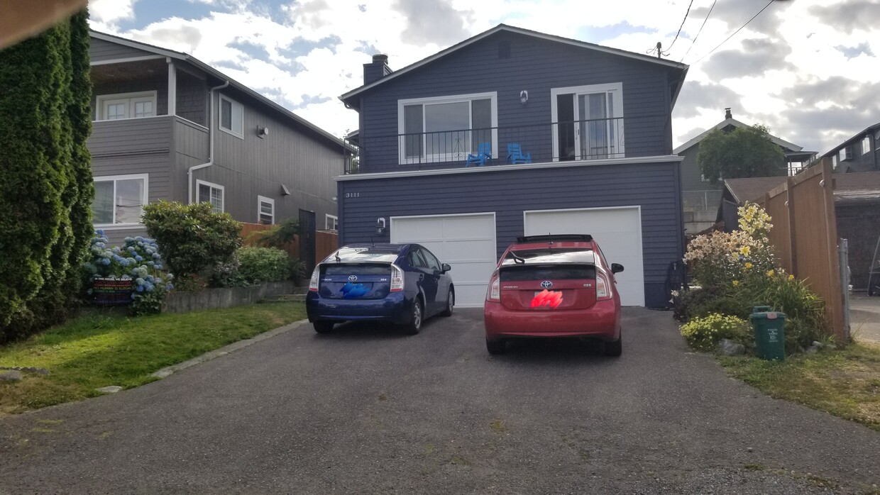 Foto principal - 3111 Harris Pl S