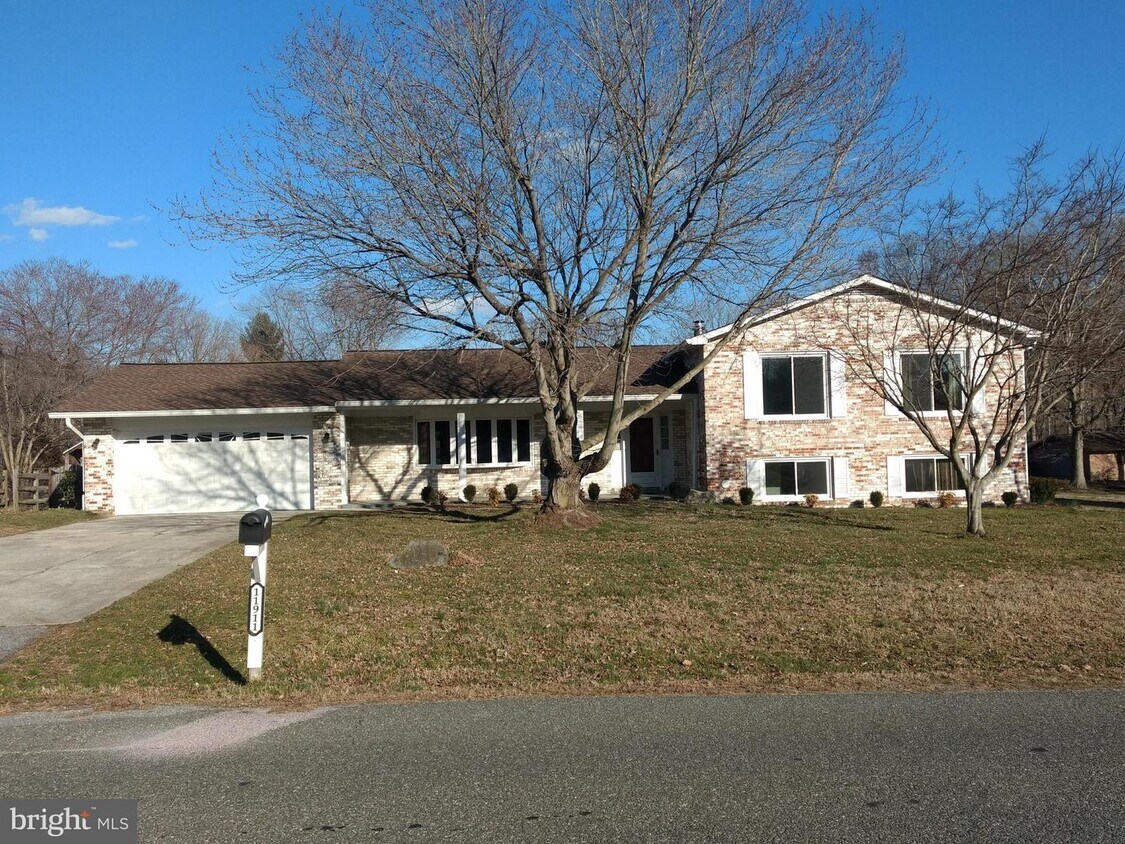 11911 Rivershore Dr, Dunkirk, MD 20754 House Rental in Dunkirk, MD