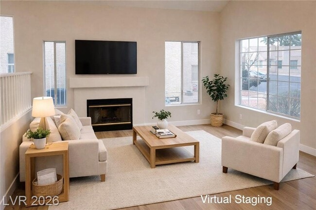 Foto del edificio - BEAUTIFUL OPEN FLOOR PLAN. 3 BEDROOMS, 2.5 BATHROOM. LOCATED SOUTHWEST. NEAR SHOPPING, SCHOOLS AN...