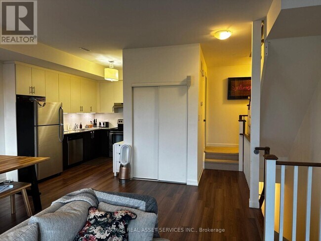 Photo du bâtiment - 487 Queen St