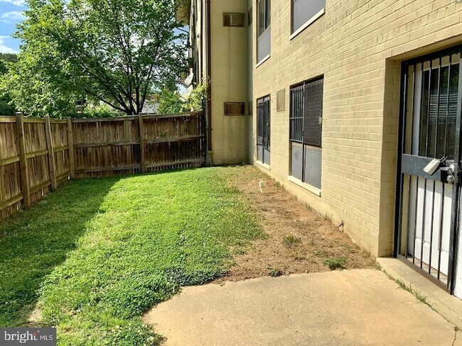 Foto del edificio - 3109 Naylor Rd SE