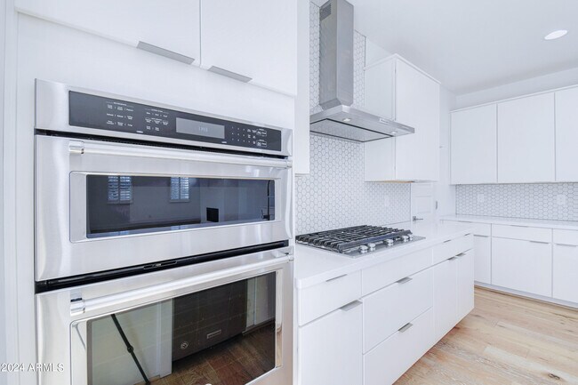 Foto del edificio - 4595 S Emerson St