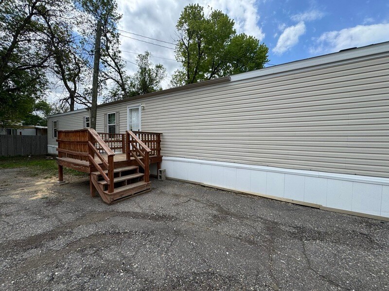 Primary Photo - 930 North 23rd Street - 3