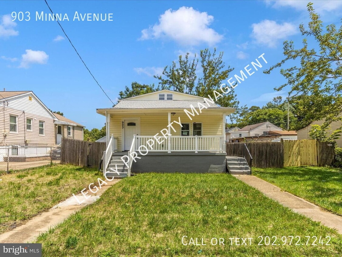 Photo - 903 Minna Avenue-