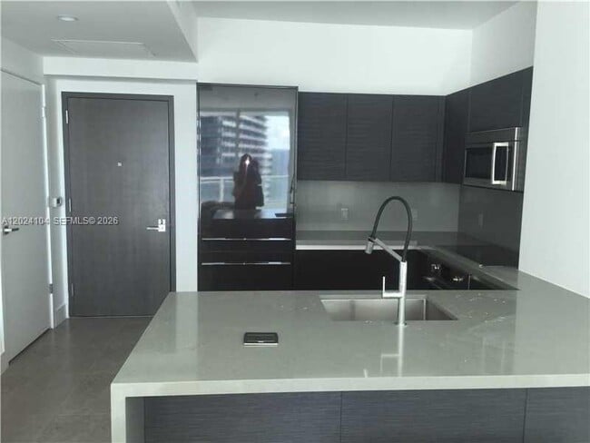 Building Photo - 1080 Brickell Ave