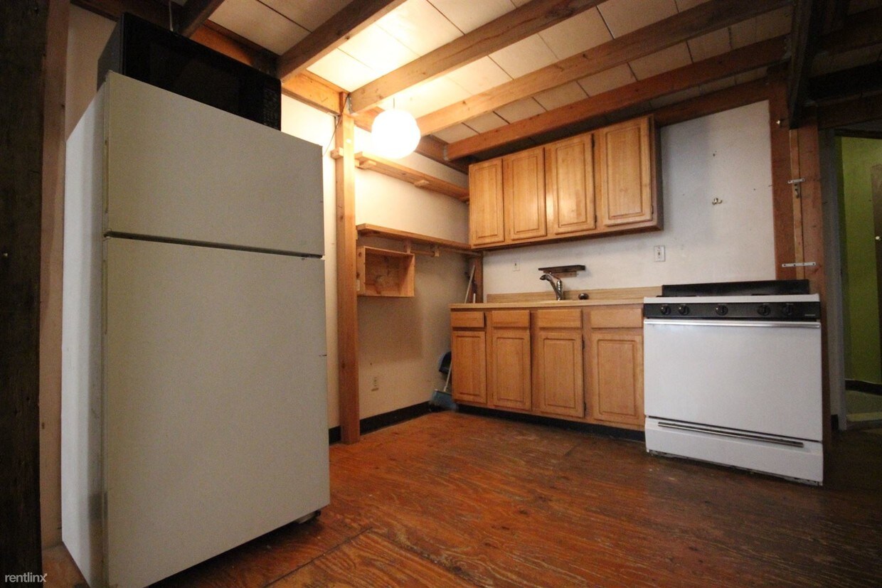 Foto principal - 1085 Willoughby Ave