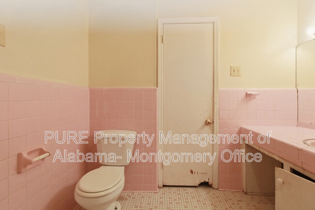 Building Photo - 1308 Rosa L Parks Ave
