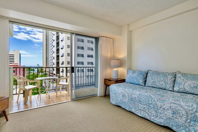 Foto del edificio - 2440 Kuhio Ave