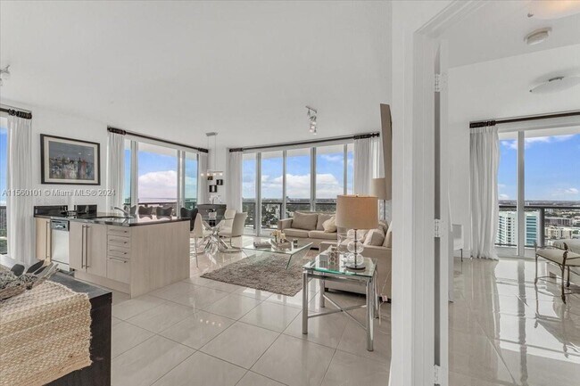 Foto del edificio - 79 SW 12th St