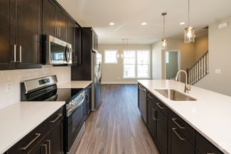 Building Photo - 3487 Monterey Dr